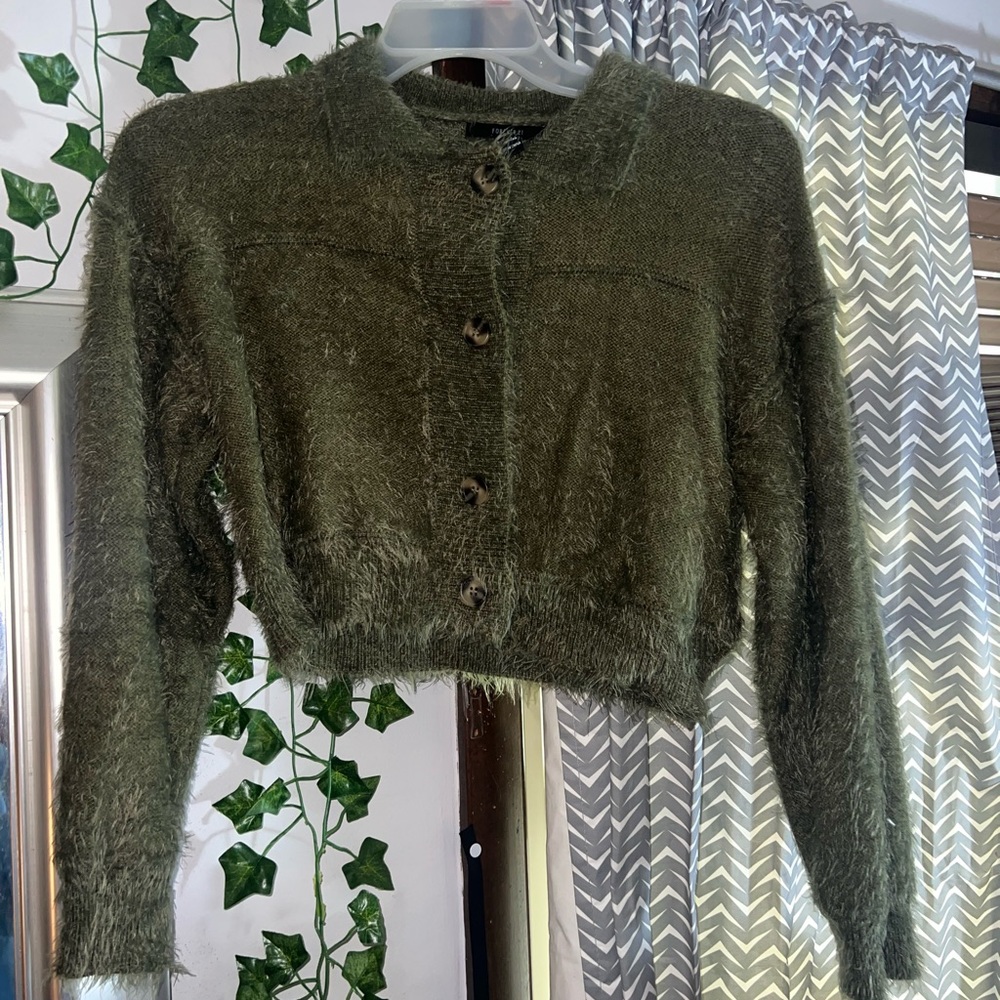 Forever 21 Cropped Green Sweater size S